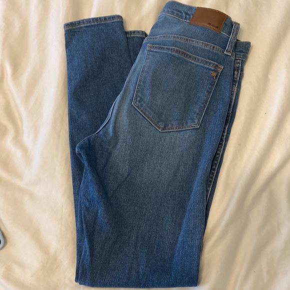 NWT Madewell 10” high rise jeans Dewitt wash button front - Picture 5 of 5